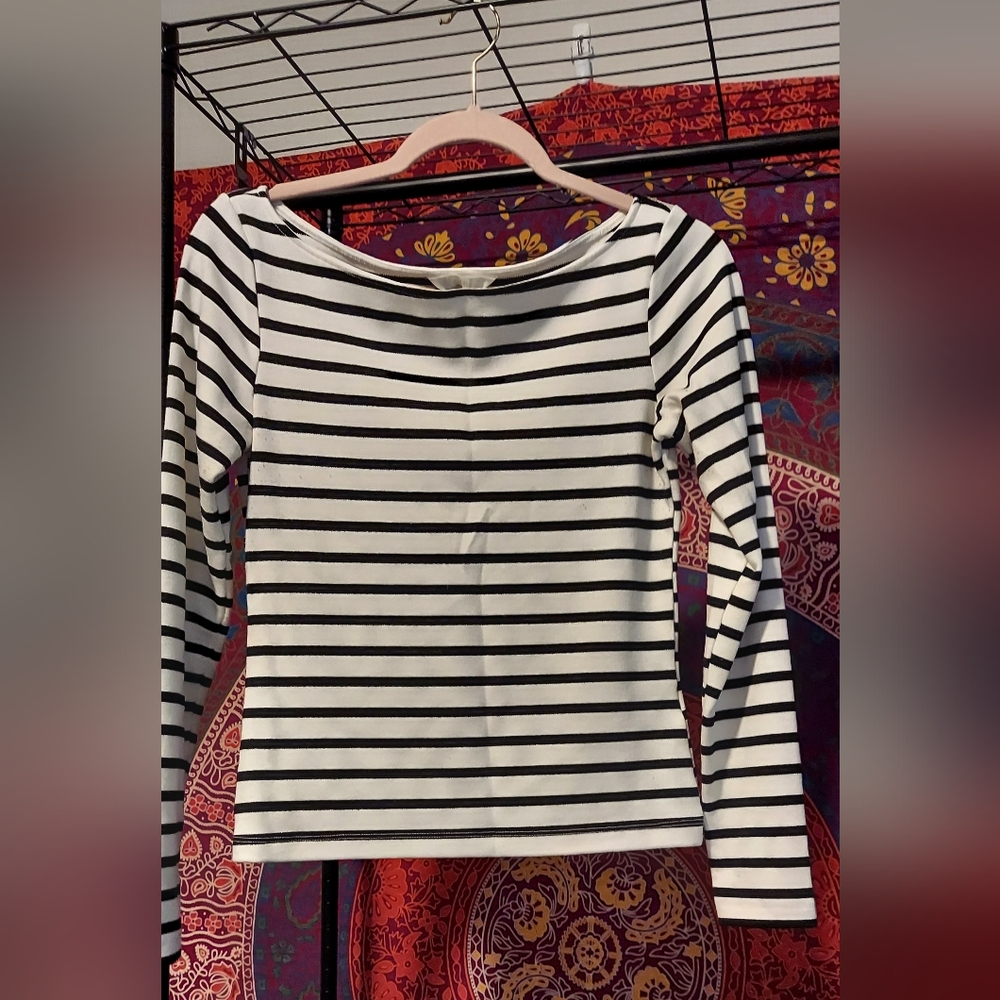 H&M Black and White Striped Long Sleeve Top